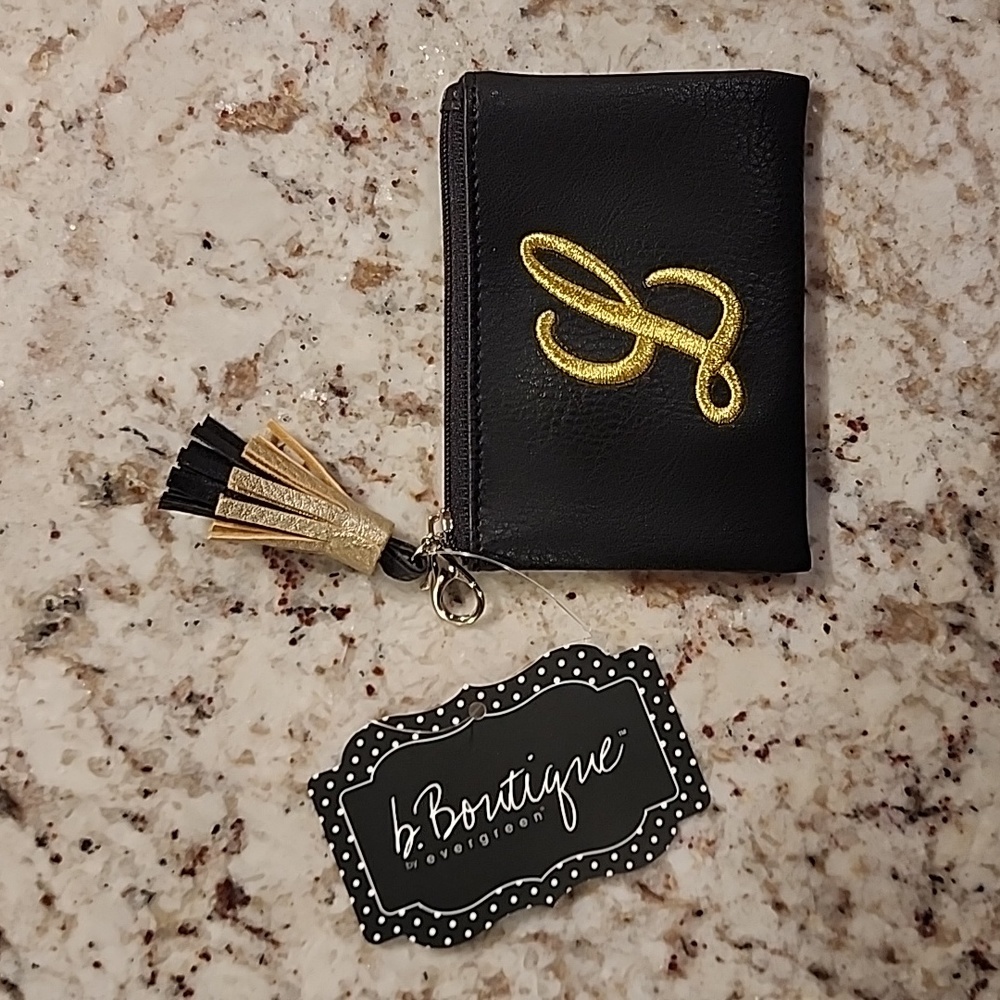 Evergreen Boutique Monogram Key & Card Holder